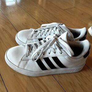 Adidas Grand Court 2.0